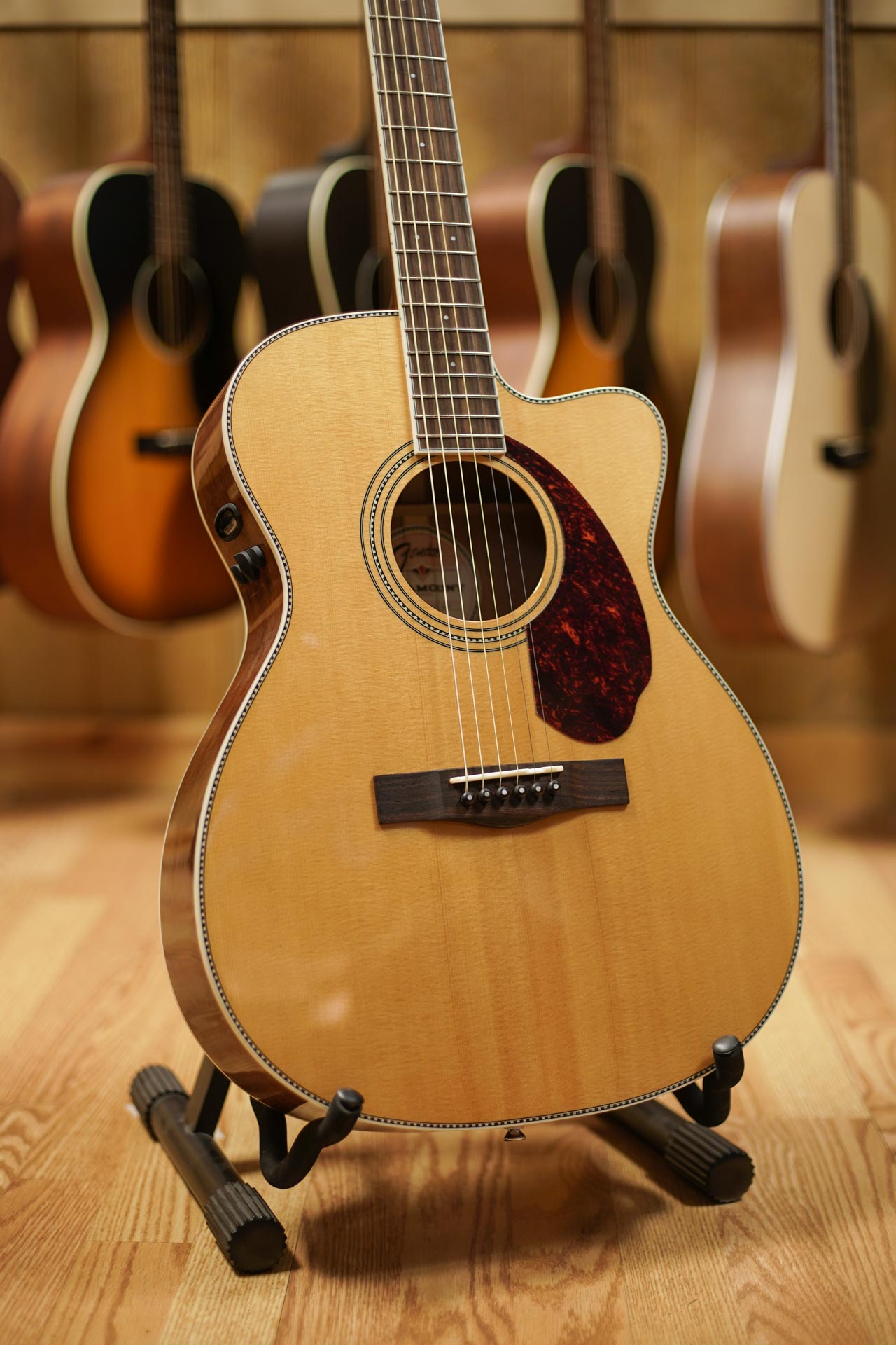 Fender PM-3 Standard Triple-0 Westerngitarre Akustik Gitarre Tonabnehmer Case