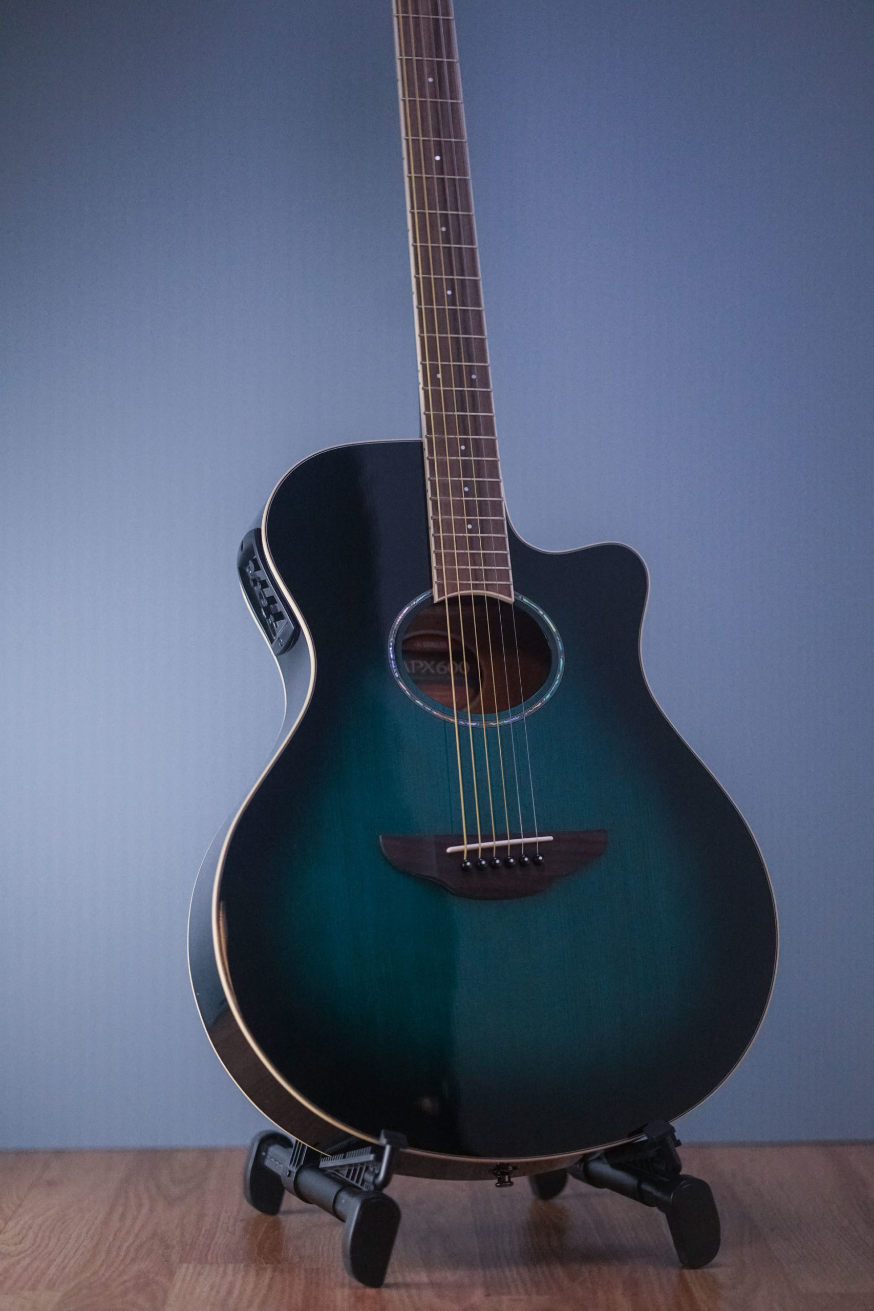 Reviewed: Yamaha APX 600 acoustic guitar